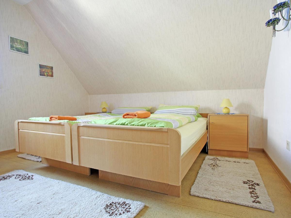 Secluded Apartment In Medebach With Terrace Bagian luar foto